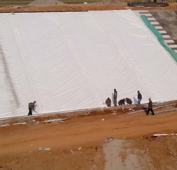 ���̰���